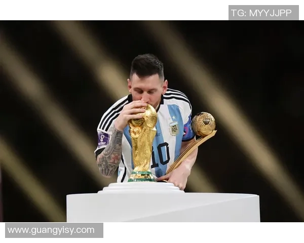 足球14号球星是谁 盘点历史上穿14号球衣的传奇人物